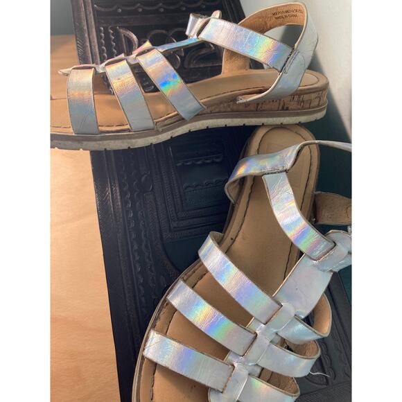 DV Dolce Vita Girls Sandals Metallic Shimmer Gladiator ~ Sz 12 - Picture 2 of 4